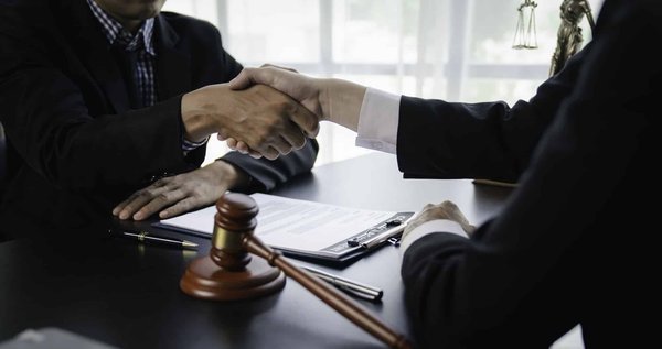 Avocat au Québec: les critères pour faire le bon choix